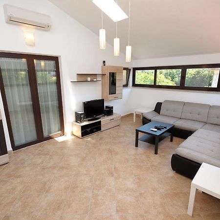 Apartament Vv พูลา ห้อง รูปภาพ