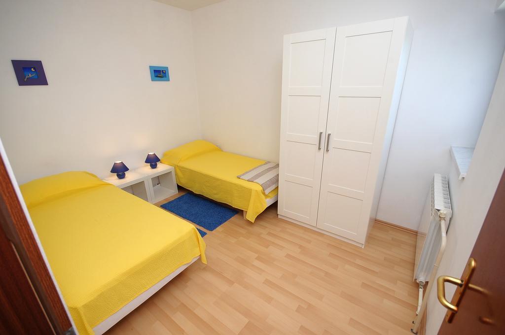 Apartament Vv พูลา ห้อง รูปภาพ